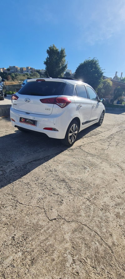 Hyundai i20 1.1 CRDi 12V 5 porte Comfort (3)