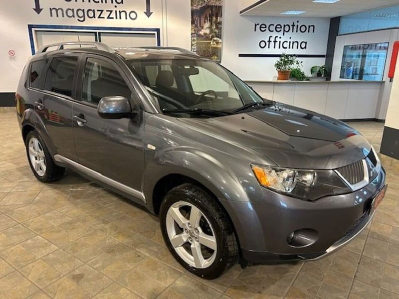 Mitsubishi Outlander 2.0 DI-D Intense DPF