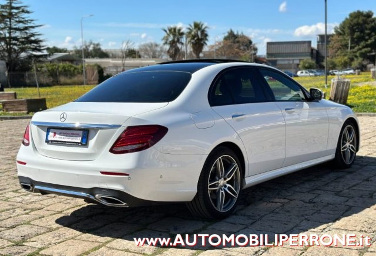 Mercedes-Benz Classe E 220 d Auto Premium Plus (13)