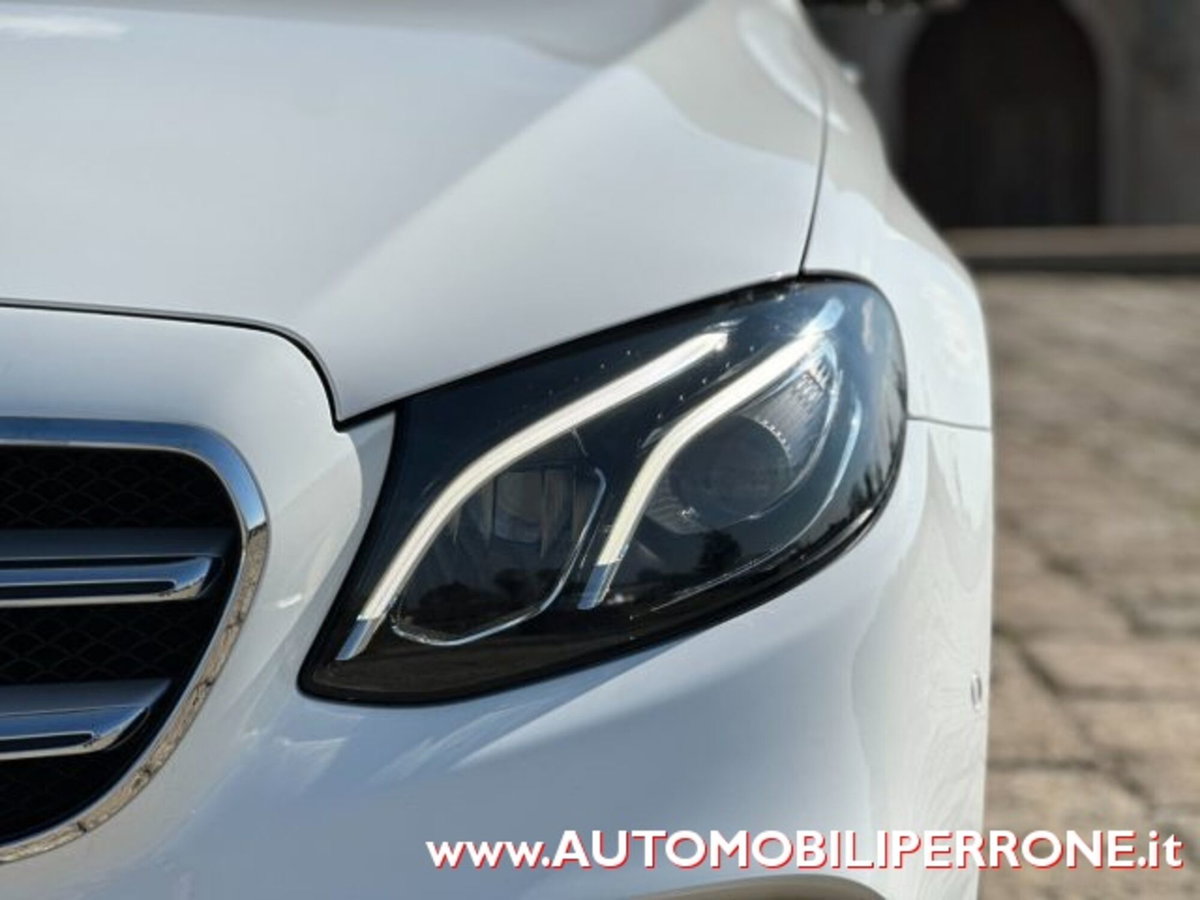 Mercedes-Benz Classe E 220 d Auto Premium Plus (18)
