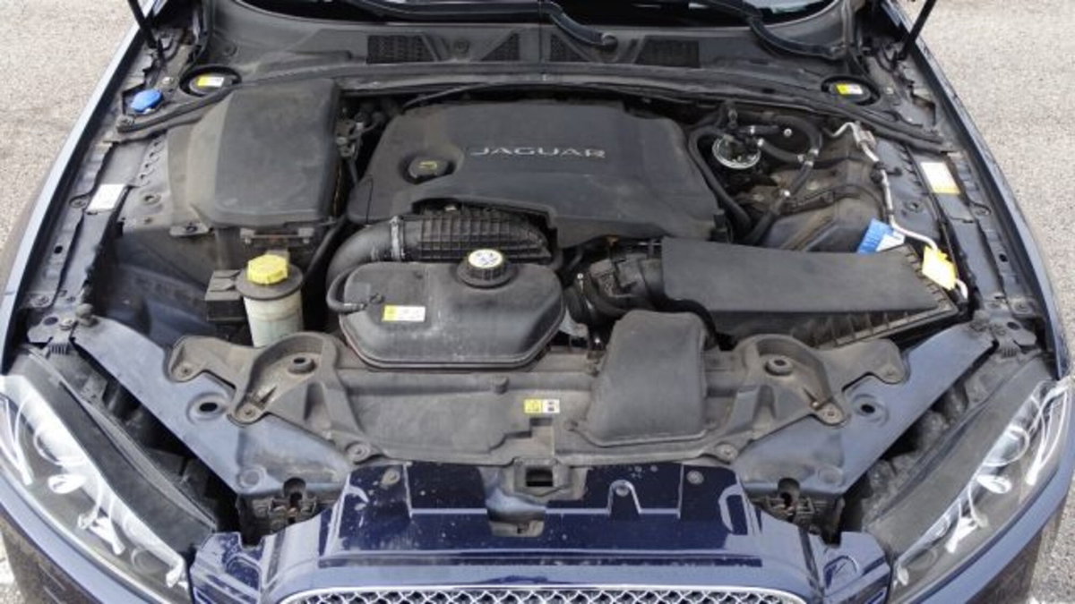 Jaguar XF 3.0 DS V6 (11)