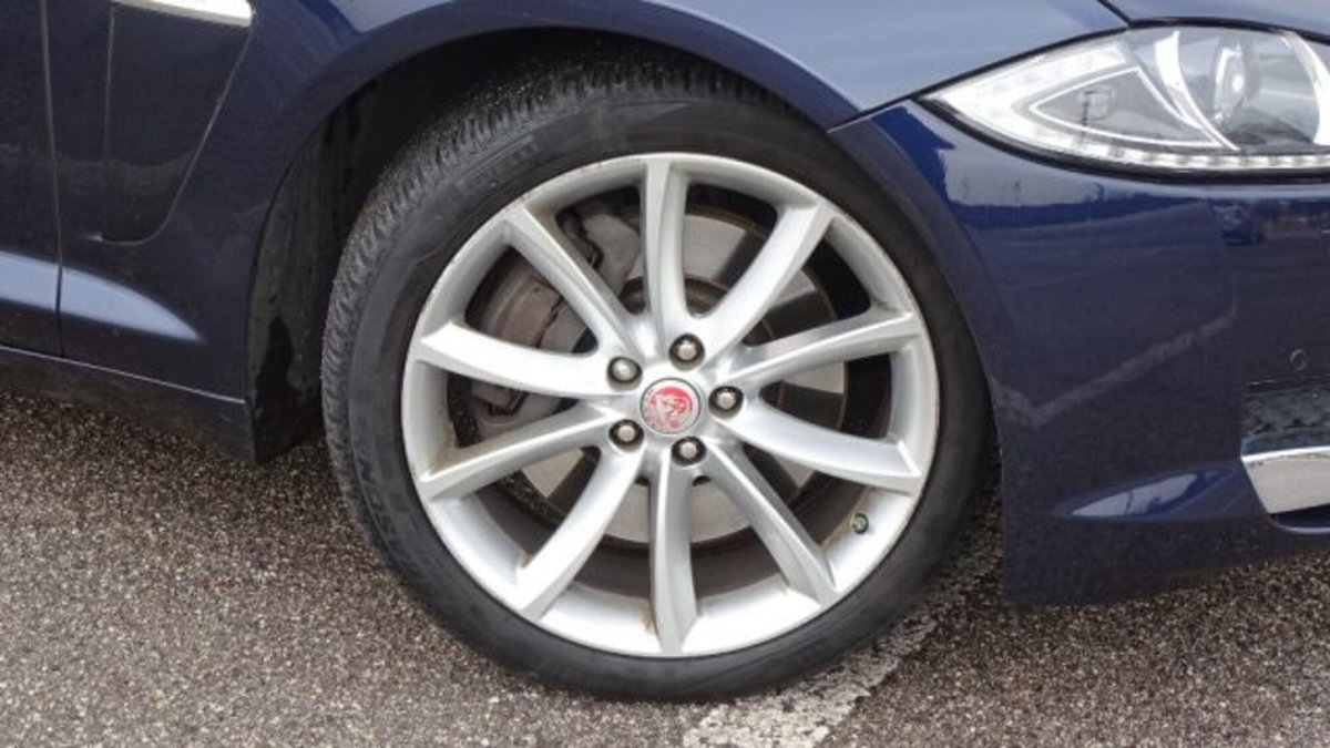 Jaguar XF 3.0 DS V6 (17)