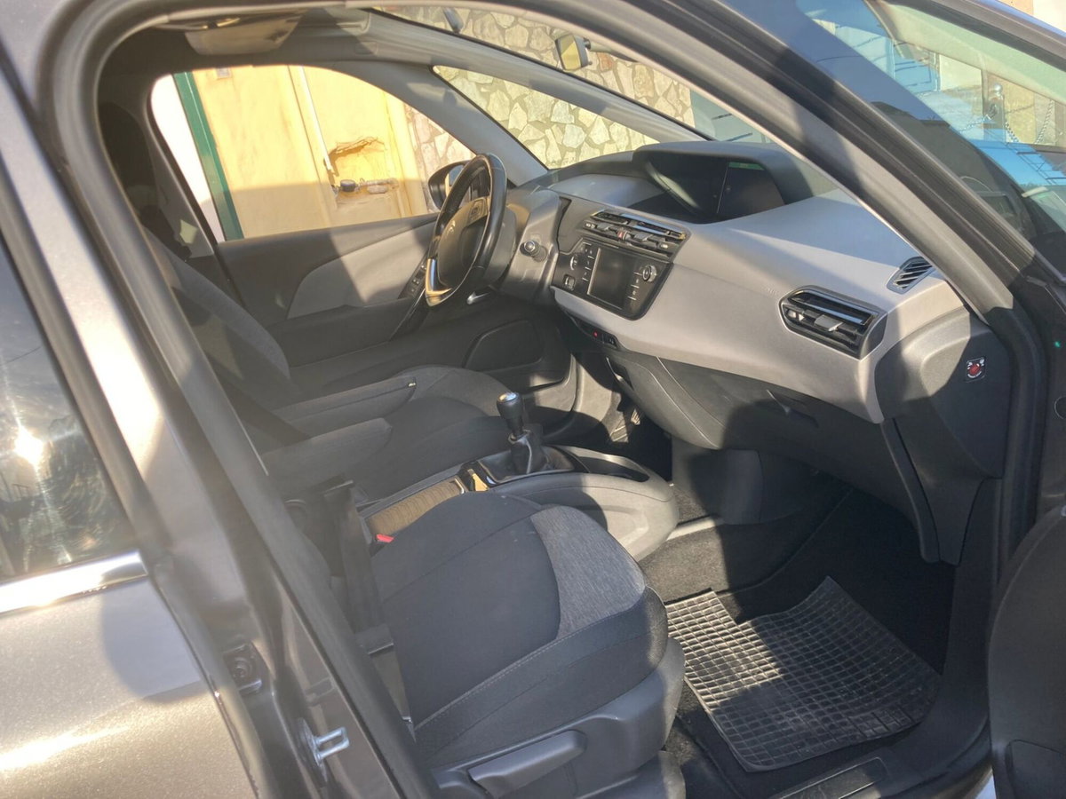 Citroen C4 Picasso BlueHDi 120 S&S Live (13)