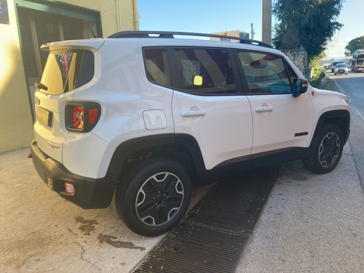 Jeep Renegade 2.0 Mjt 170CV 4WD Active Drive Low Trailhawk (6)