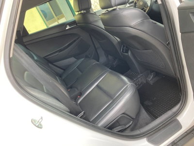Hyundai Tucson 1.7 CRDi DCT XPossible (11)