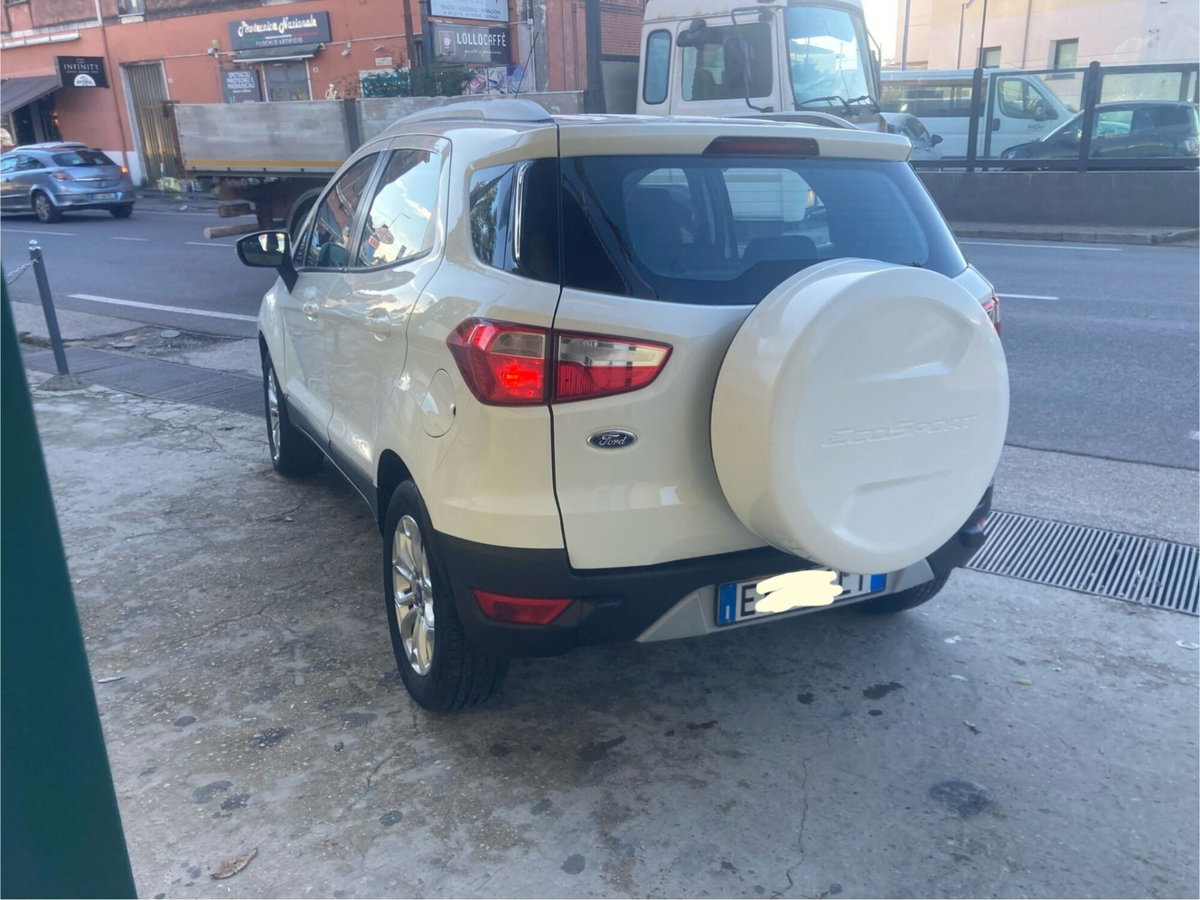 Ford EcoSport 1.5 TDCi 90 CV (2)
