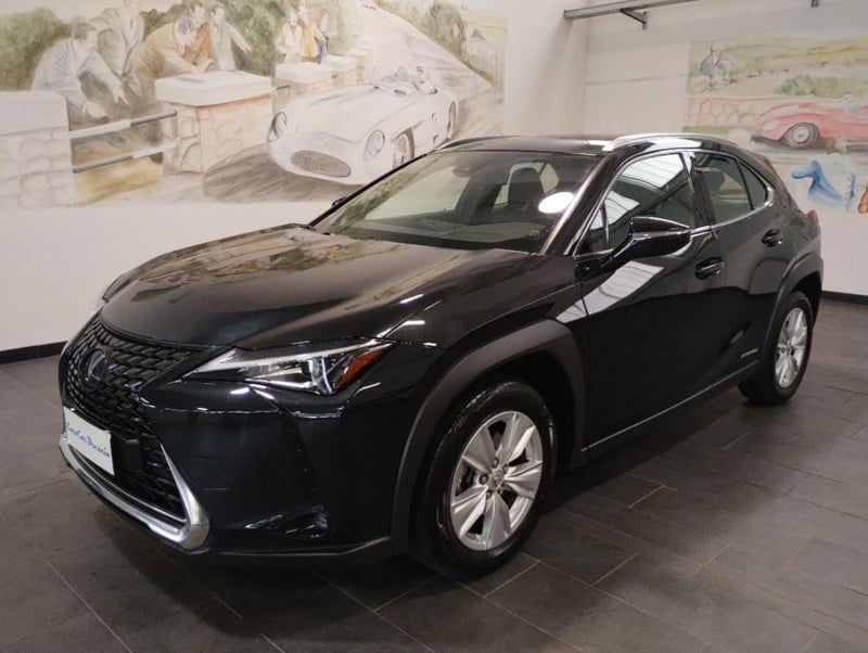 Lexus UX Hybrid 4WD Executive