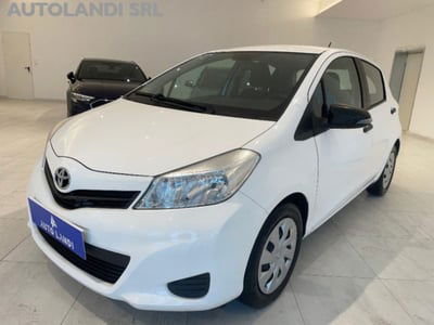 Toyota Yaris 1.0 5 porte Lounge  usata