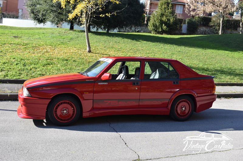 Alfa Romeo 75 1.8i turbo Evoluzione