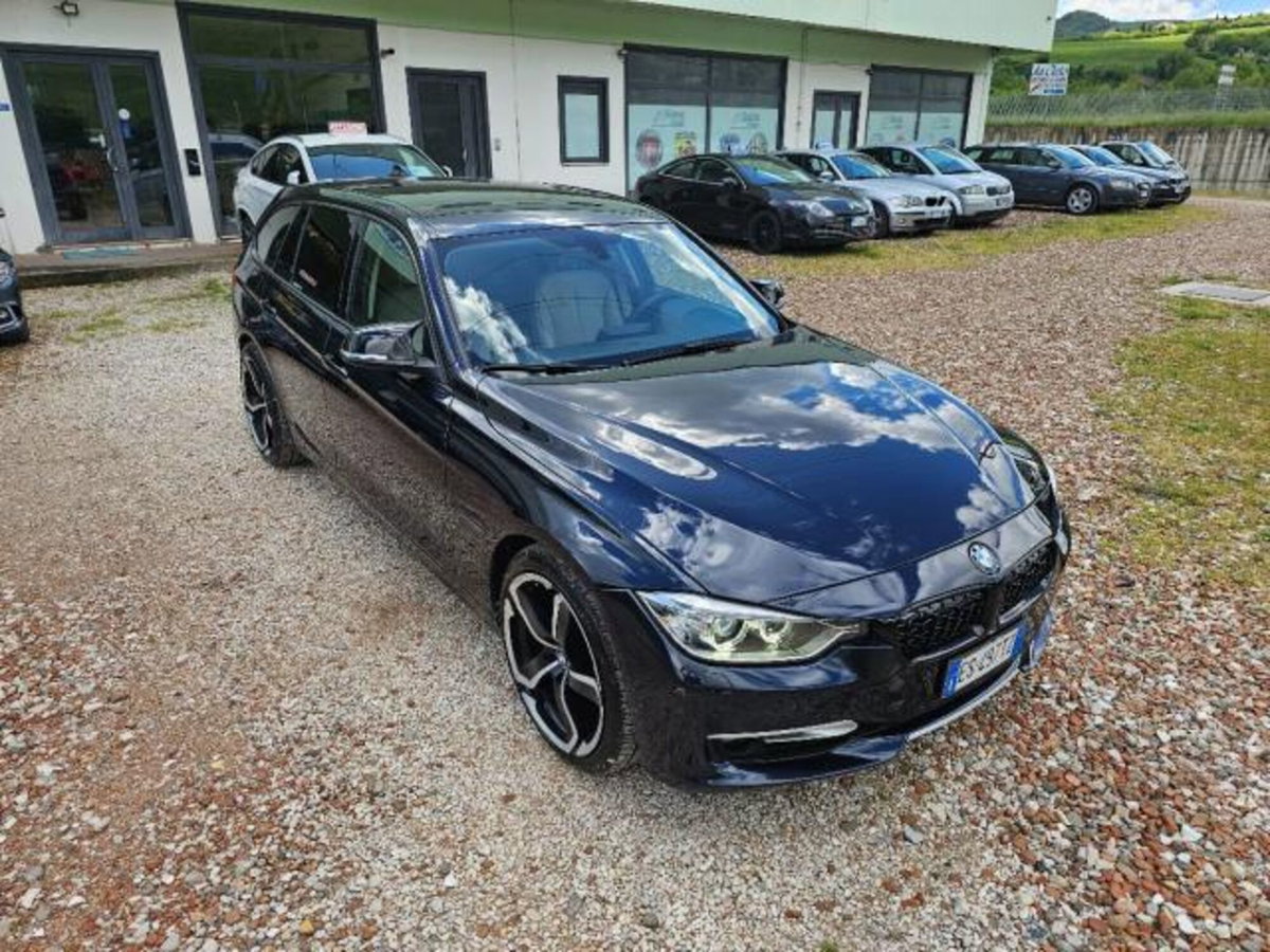 BMW Serie 3 Touring 318d  Modern (11)