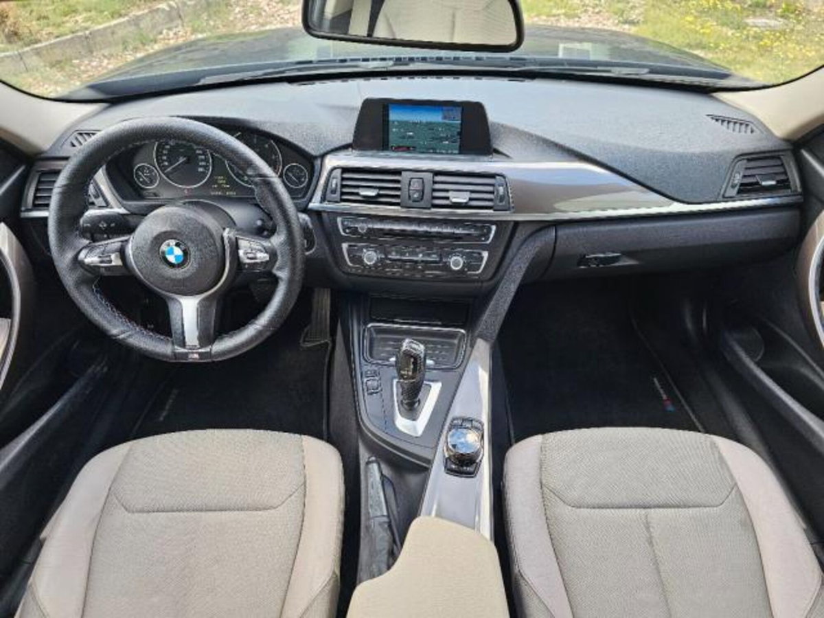 BMW Serie 3 Touring 318d  Modern (17)