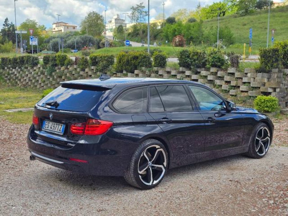 BMW Serie 3 Touring 318d  Modern (9)