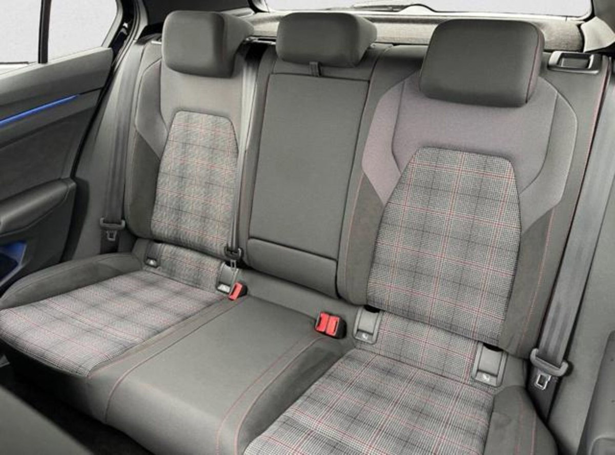 Volkswagen Golf 2.0 tsi GTI MT Ultimate 245cv (12)