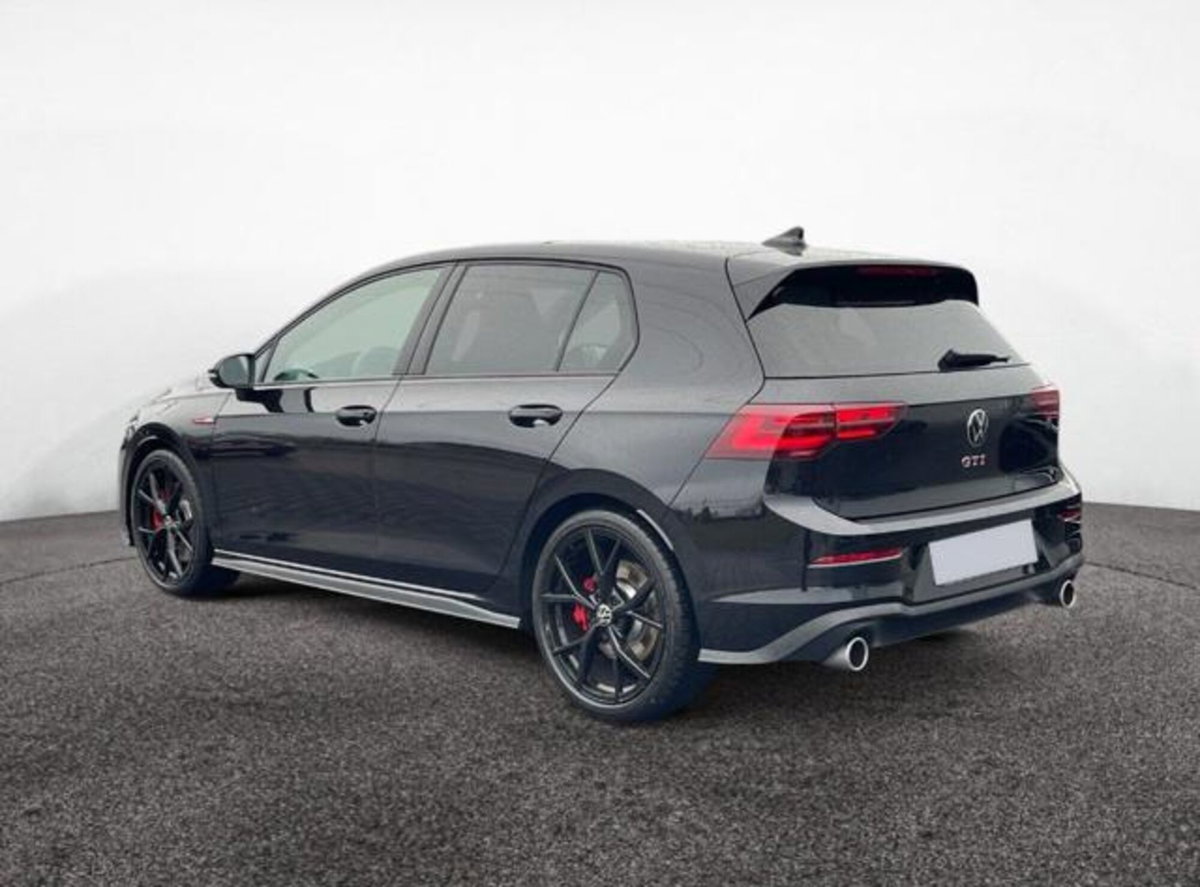 Volkswagen Golf 2.0 tsi GTI MT Ultimate 245cv (4)