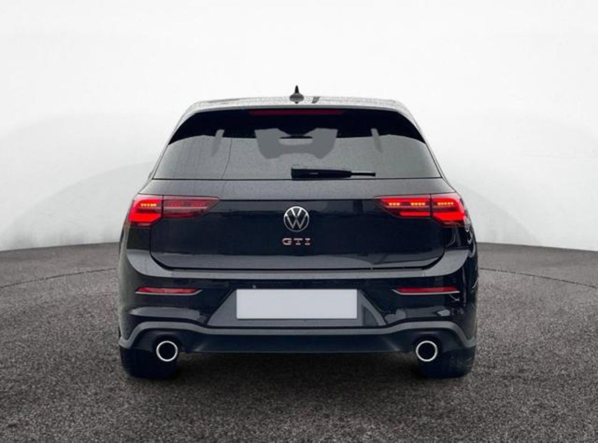Volkswagen Golf 2.0 tsi GTI MT Ultimate 245cv (7)