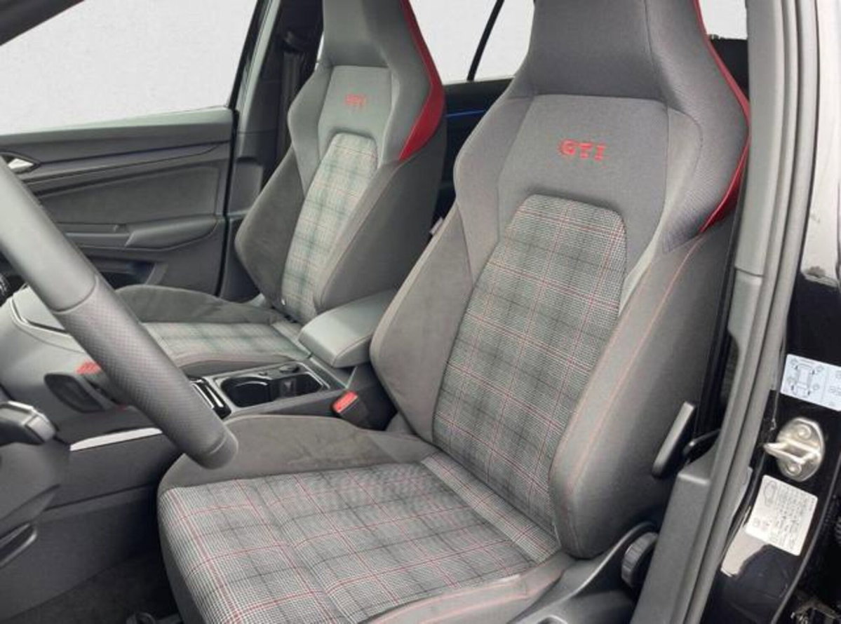 Volkswagen Golf 2.0 tsi GTI MT Ultimate 245cv (8)