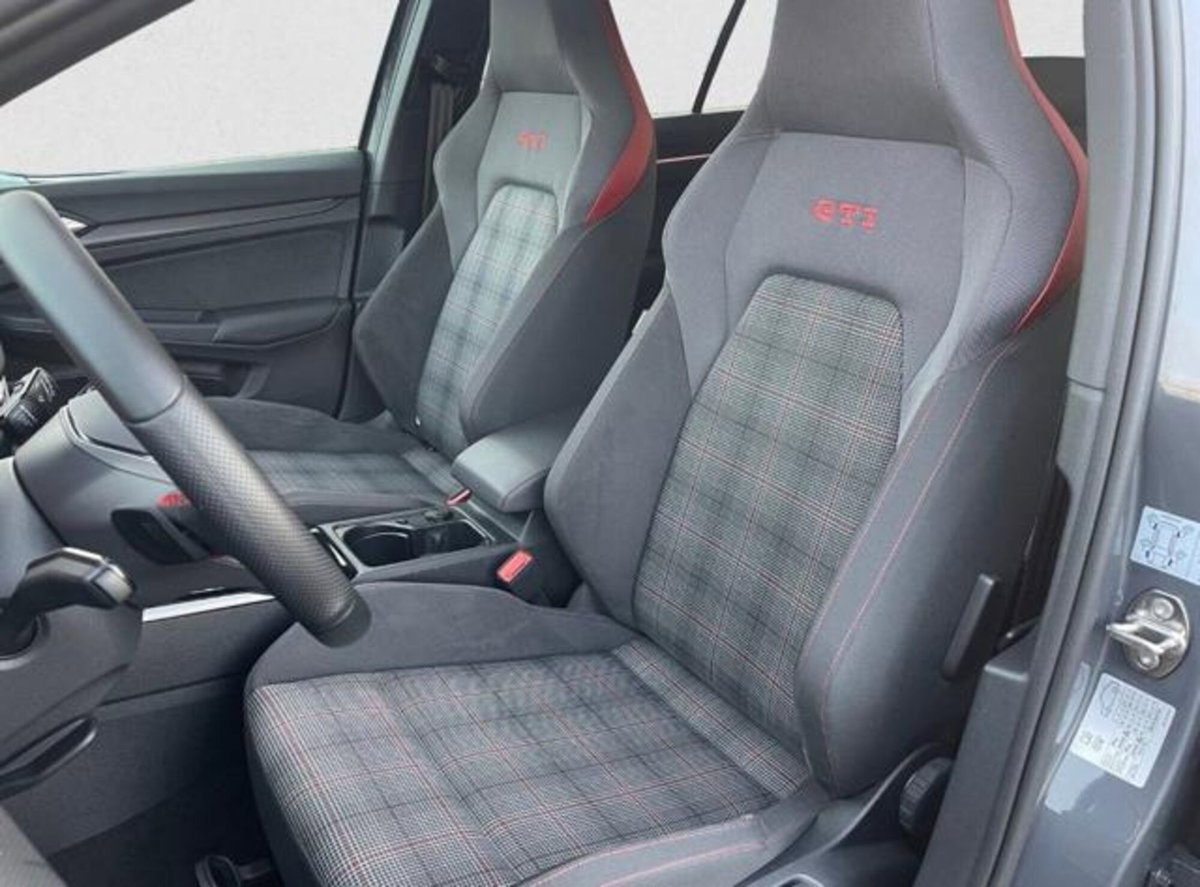 Volkswagen Golf 2.0 tsi GTI MT Ultimate 245cv (8)