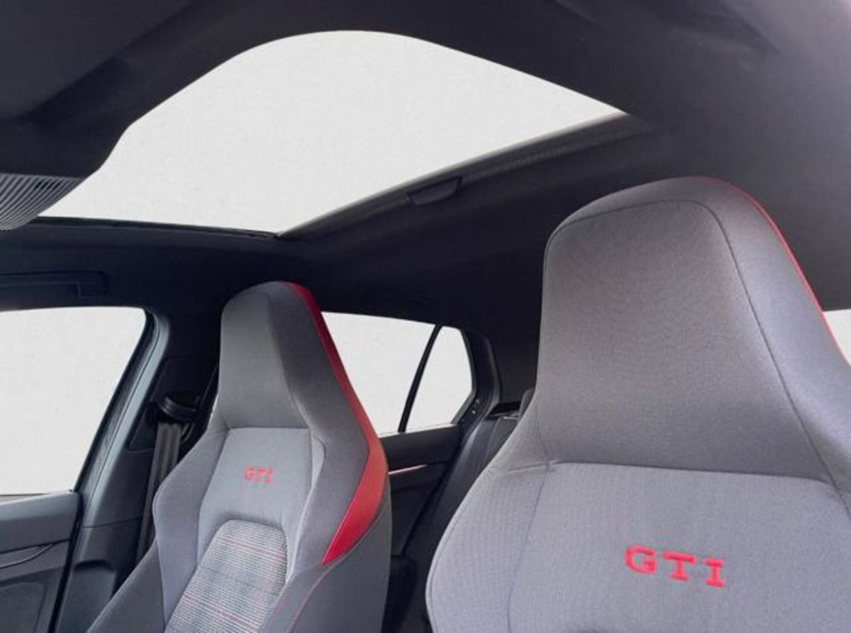 Volkswagen Golf 2.0 tsi GTI MT Ultimate 245cv (9)