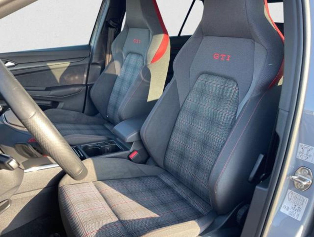 Volkswagen Golf 2.0 tsi GTI MT Ultimate 245cv (8)