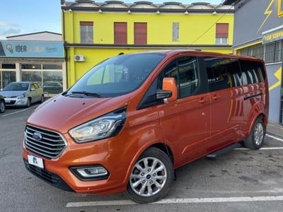 Ford Tourneo Custom 320 2.0 EcoBlue 130CV aut. PC c/sollev. Tit. usato