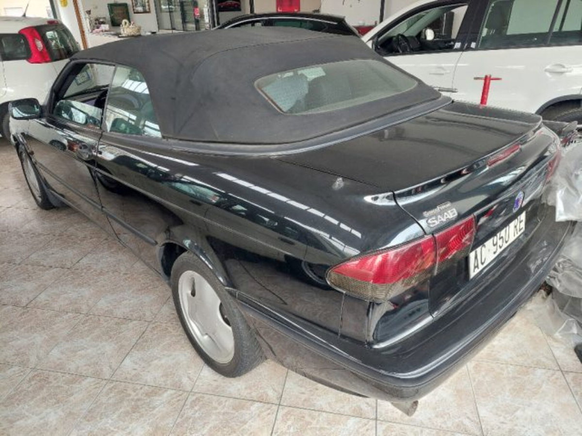 Saab 900 Cabrio 2.0i turbo 16V cat SE (3)