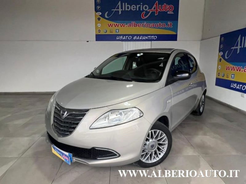 Lancia Ypsilon 1.2 69 CV 5 porte Gold 