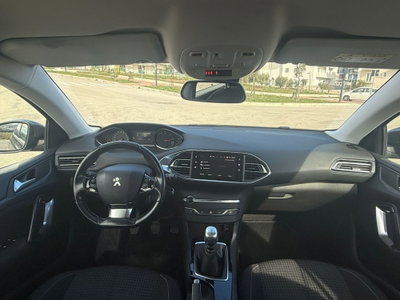 Peugeot 308 SW BlueHDi 130 S&S Business (11)