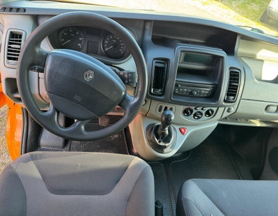 Renault Trafic Furgone T29 2.0 dCi/115 PC-TN Furgone (4)