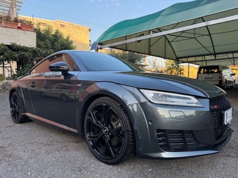 Audi TT Cabrio 2.0 TDI quattro S tronic S line