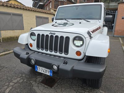 Jeep Wrangler Unlimited 2.8 CRD DPF Sahara Auto  usata