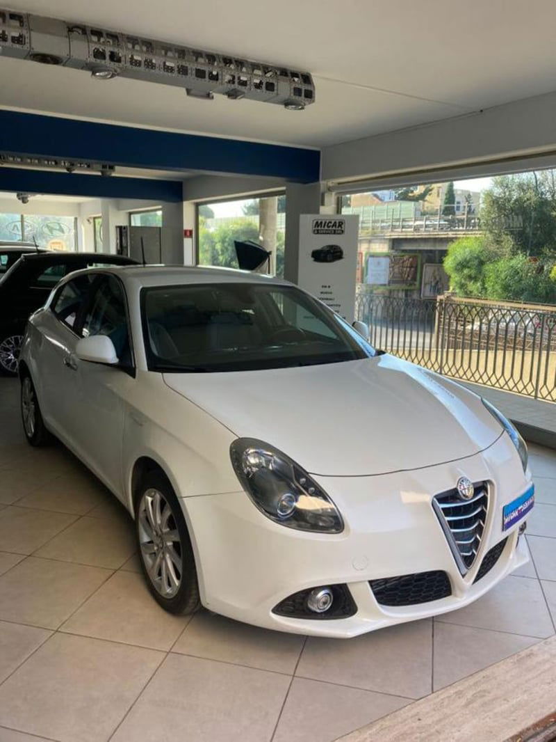 Alfa Romeo Giulietta 1.6 JTDm-2 Distinctive