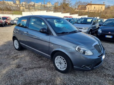 Lancia Ypsilon 1.3 MJT 75 CV Unyca (3)