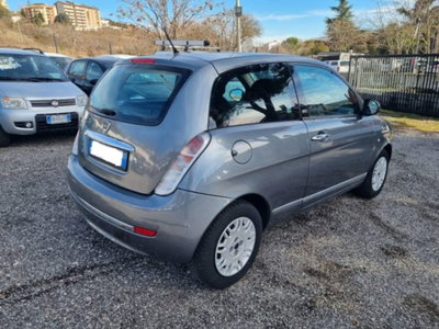 Lancia Ypsilon 1.3 MJT 75 CV Unyca (4)