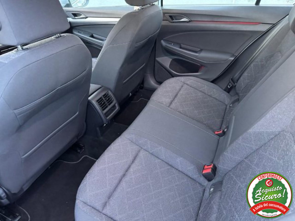Volkswagen Golf 1.0 TSI EVO Life (10)
