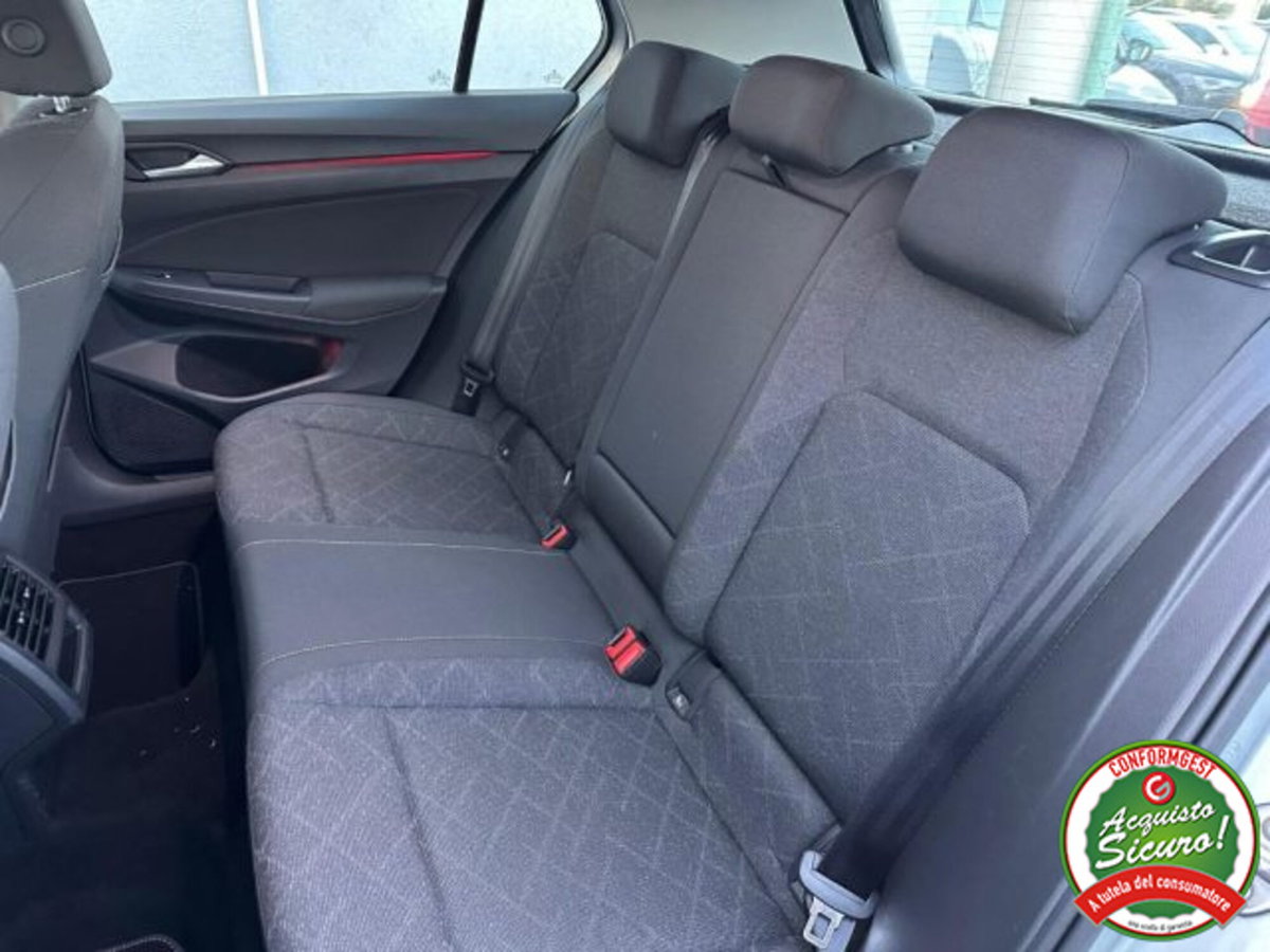 Volkswagen Golf 1.0 TSI EVO Life (11)