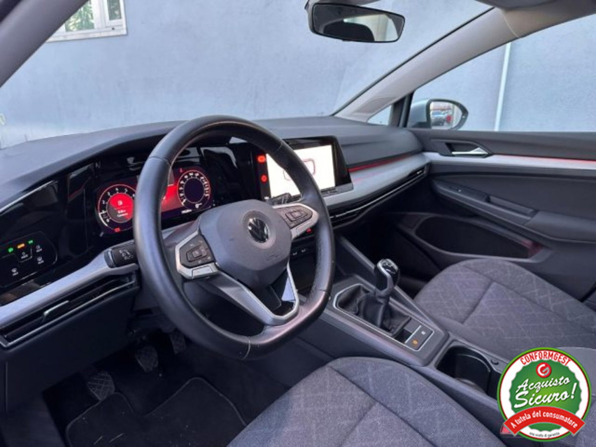 Volkswagen Golf 1.0 TSI EVO Life (5)