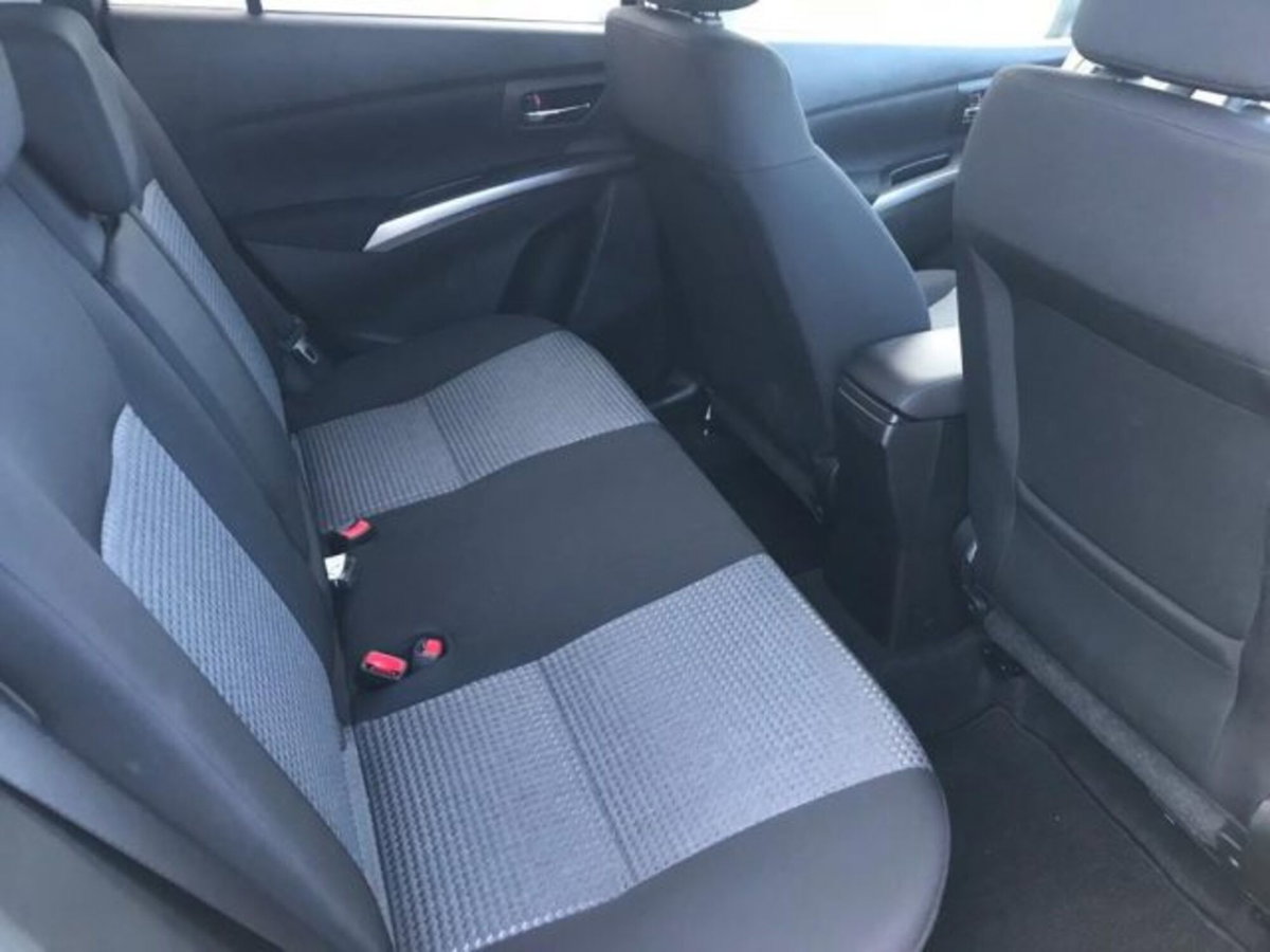 Suzuki S-Cross 1.4h Top 2wd 110cv (6)