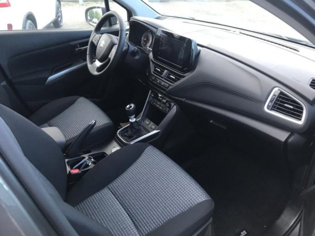 Suzuki S-Cross 1.4h Top 2wd 110cv (8)