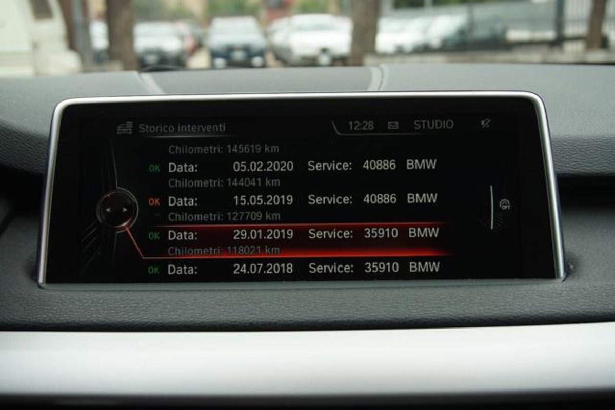 BMW X5 xDrive25d Luxury (16)