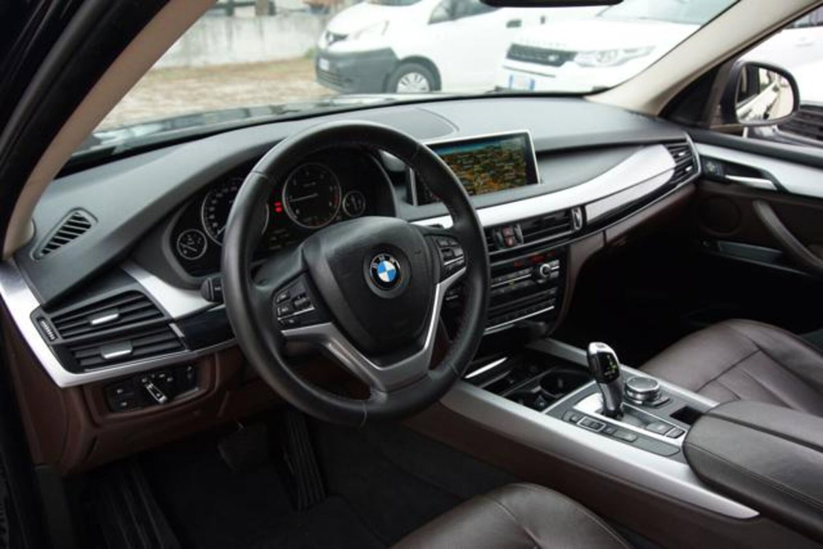 BMW X5 xDrive25d Luxury (7)