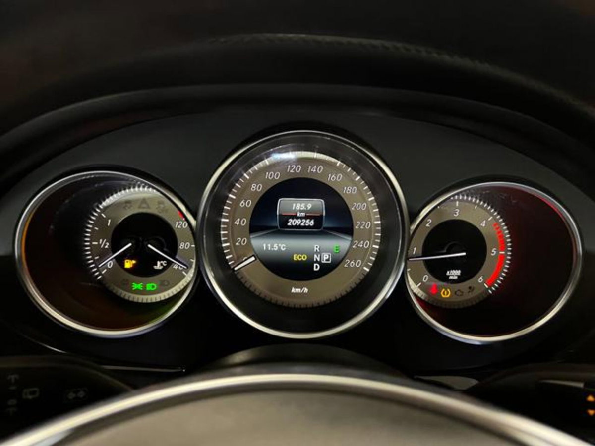 Mercedes-Benz CLS Shooting Brake 220 d SW Premium (15)
