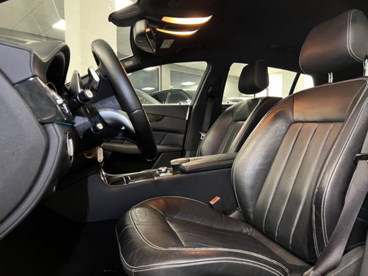 Mercedes-Benz CLS Shooting Brake 220 d SW Premium (2)