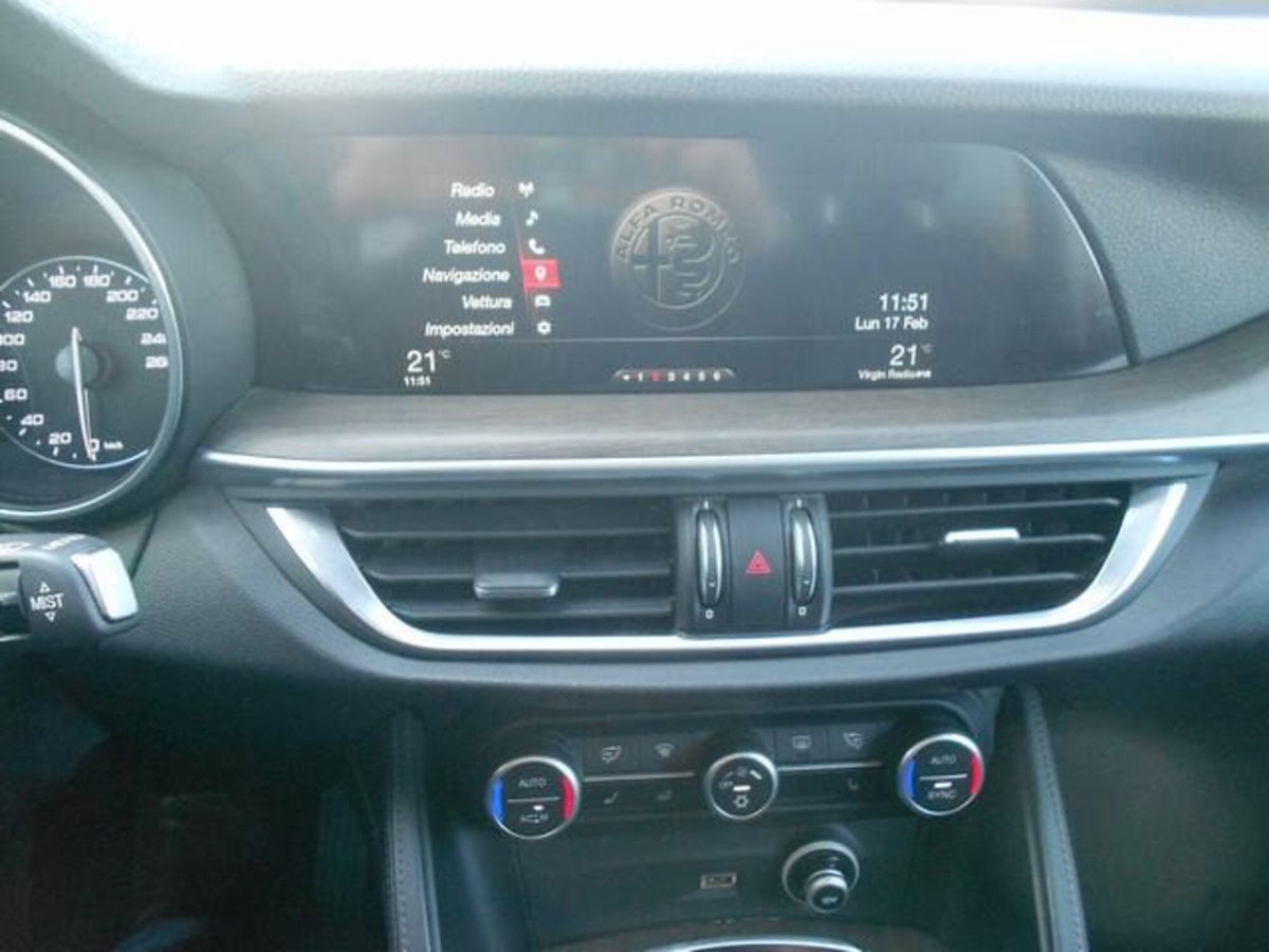 Alfa Romeo Stelvio Stelvio 2.2 Turbodiesel 210 CV AT8 Q4 Super (11)