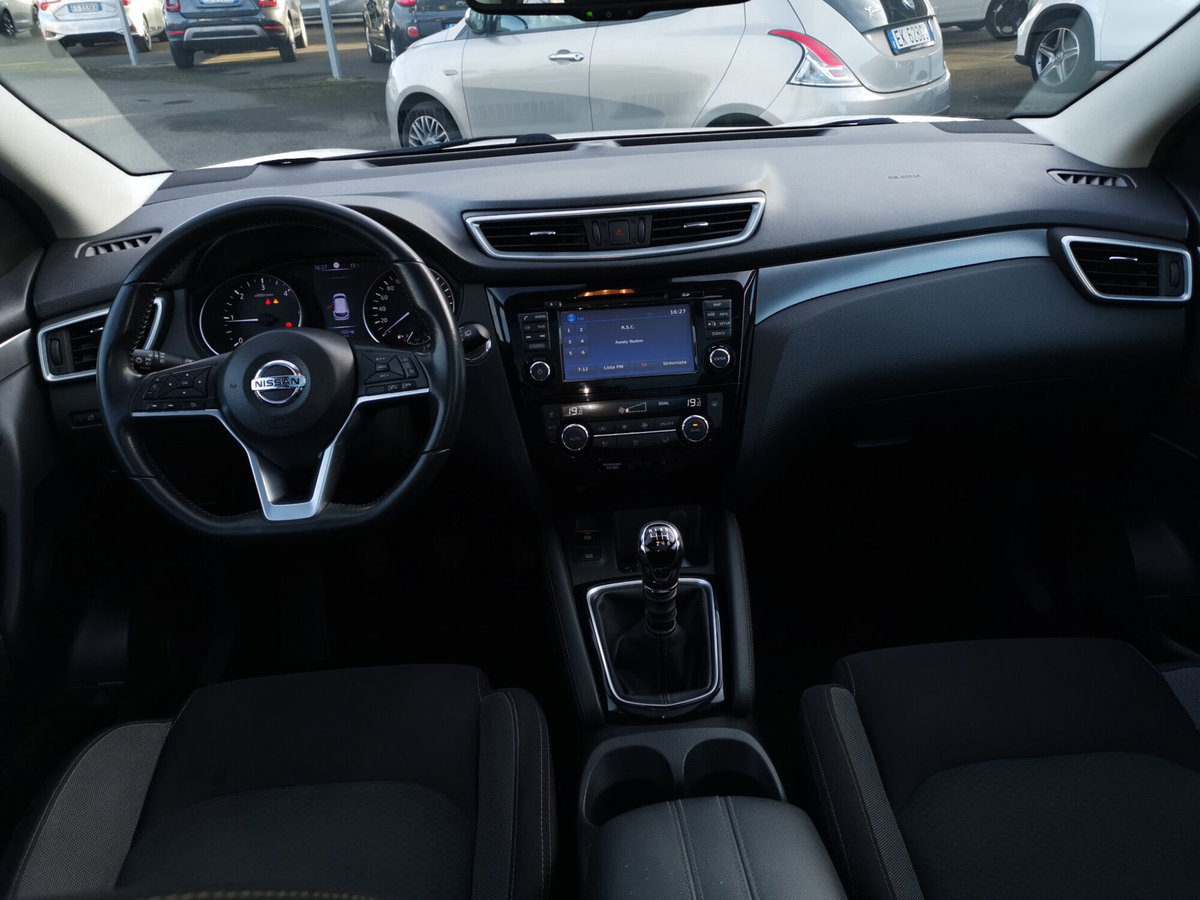 Nissan Qashqai 1.5 dCi 115 CV DCT N-Connecta (18)