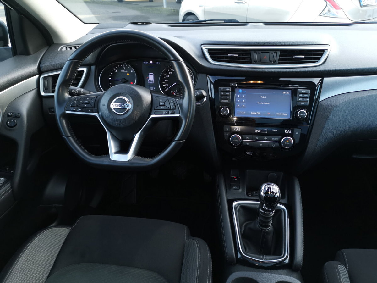 Nissan Qashqai 1.5 dCi 115 CV DCT N-Connecta (19)