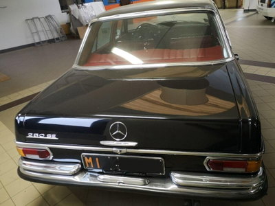 Mercedes-Benz 280 280 SE (5)