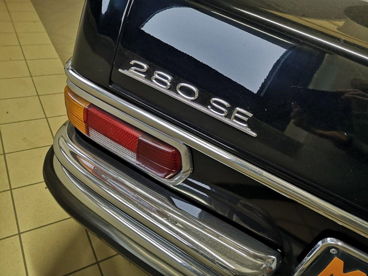 Mercedes-Benz 280 280 SE (8)