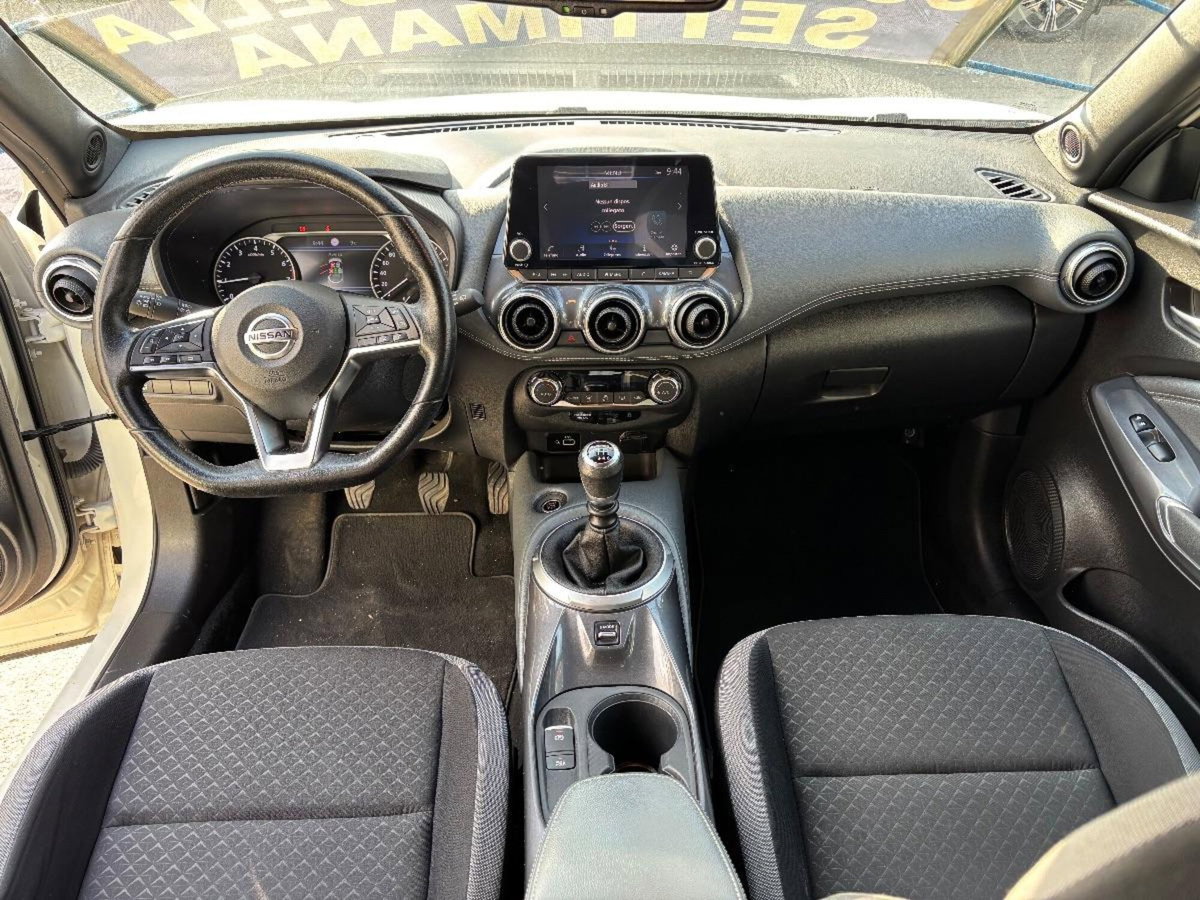 Nissan Juke 1.0 dig-t Acenta 114cv dct (16)