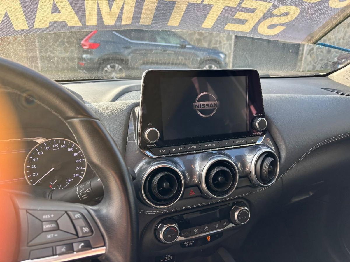 Nissan Juke 1.0 dig-t Acenta 114cv dct (8)