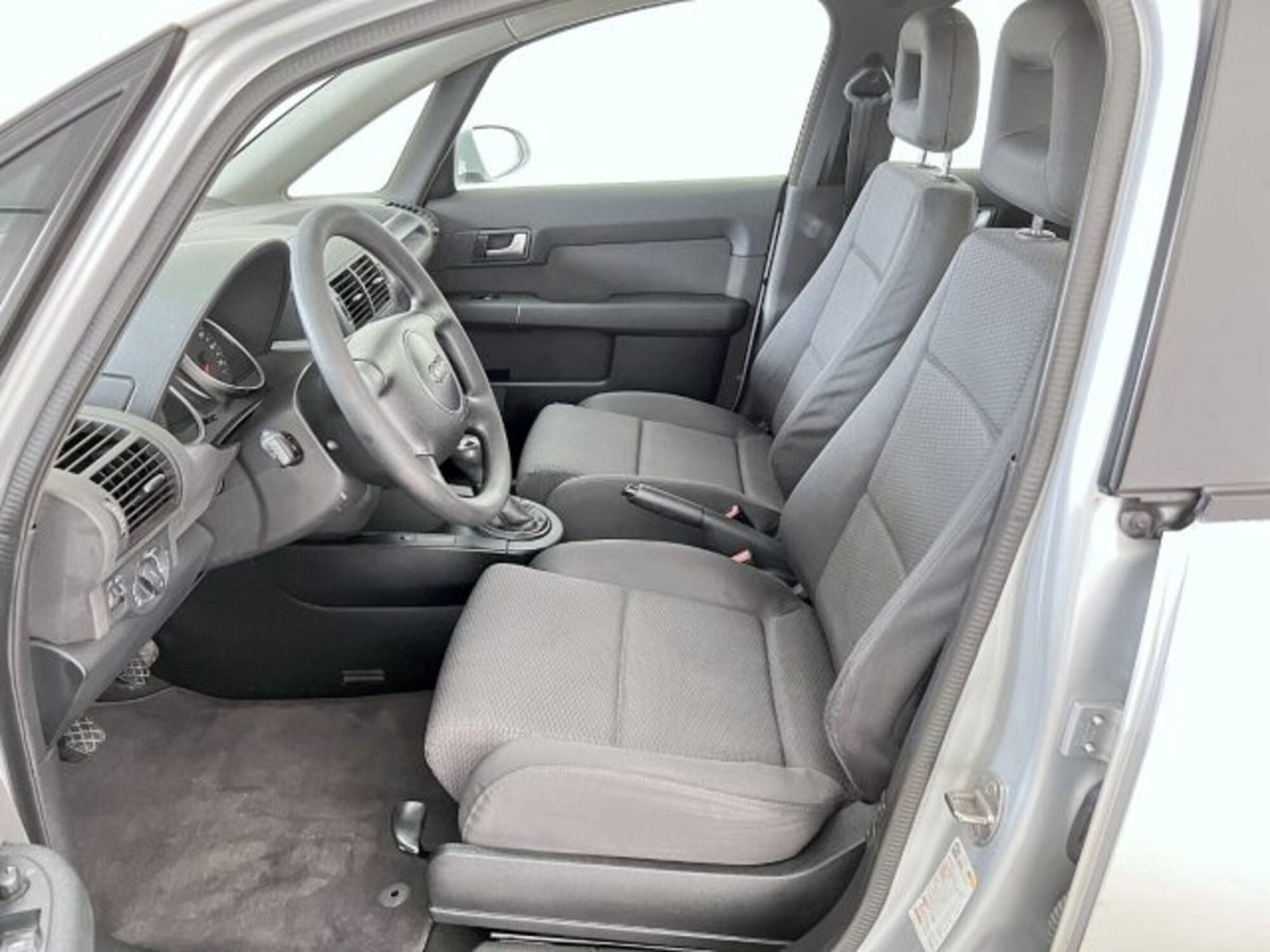 Audi A2 1.4 TDI/90CV Comfort (11)
